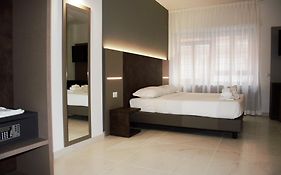 Affittacamere Domus Dea By Trinita